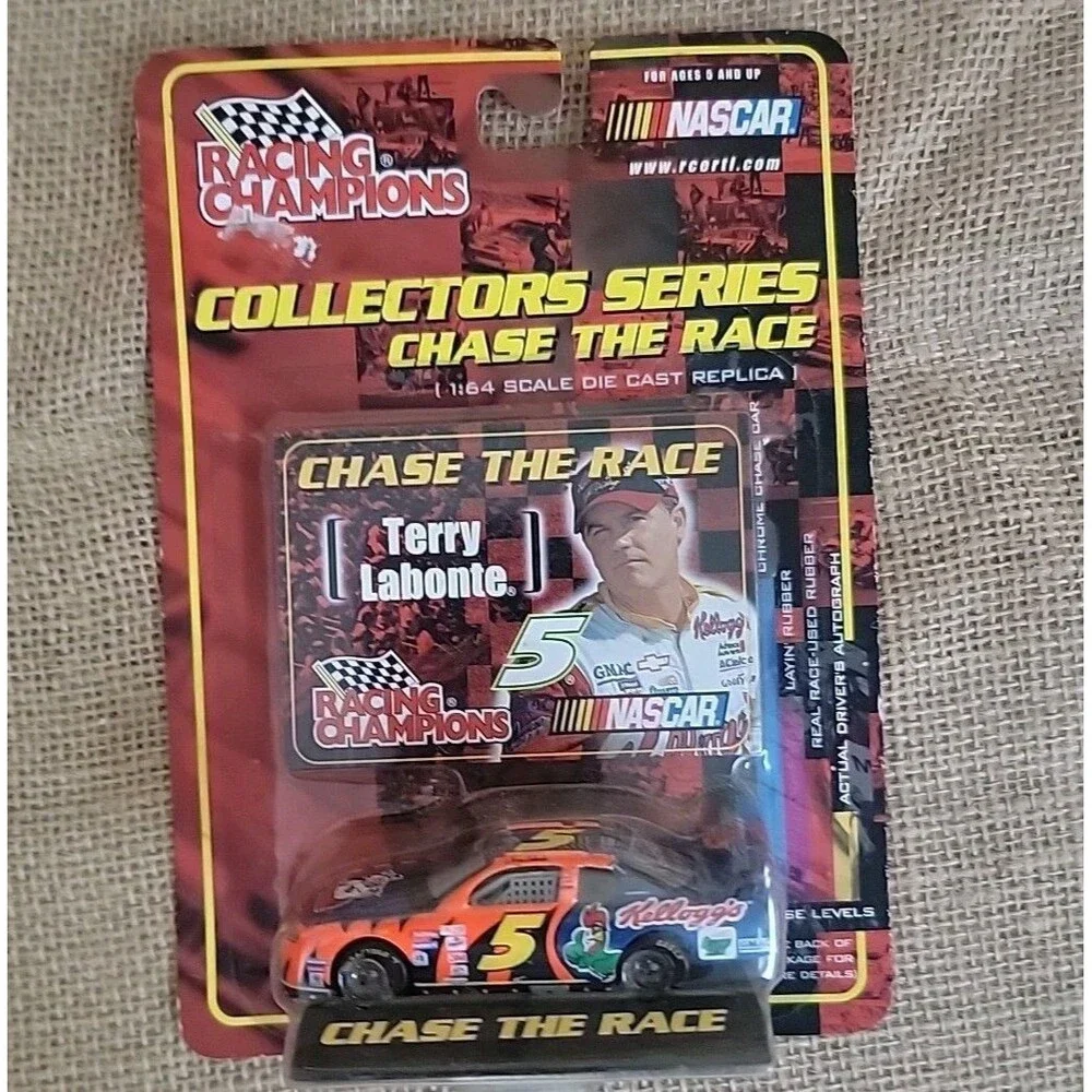 Racing Champions 2001 NASCAR Chase The Race #5 Terry Labonte 1:64 Die Cast NIP